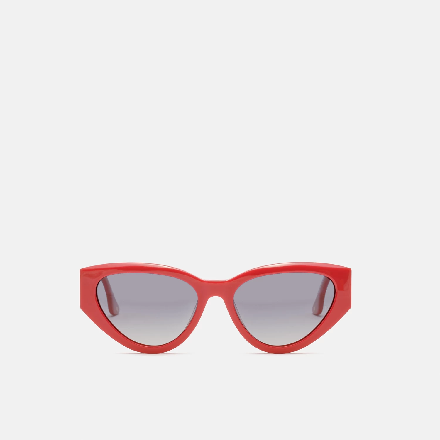 Mó FRONT ROW CARA SUNred 3 Mó FRONT ROW CARA SUNred